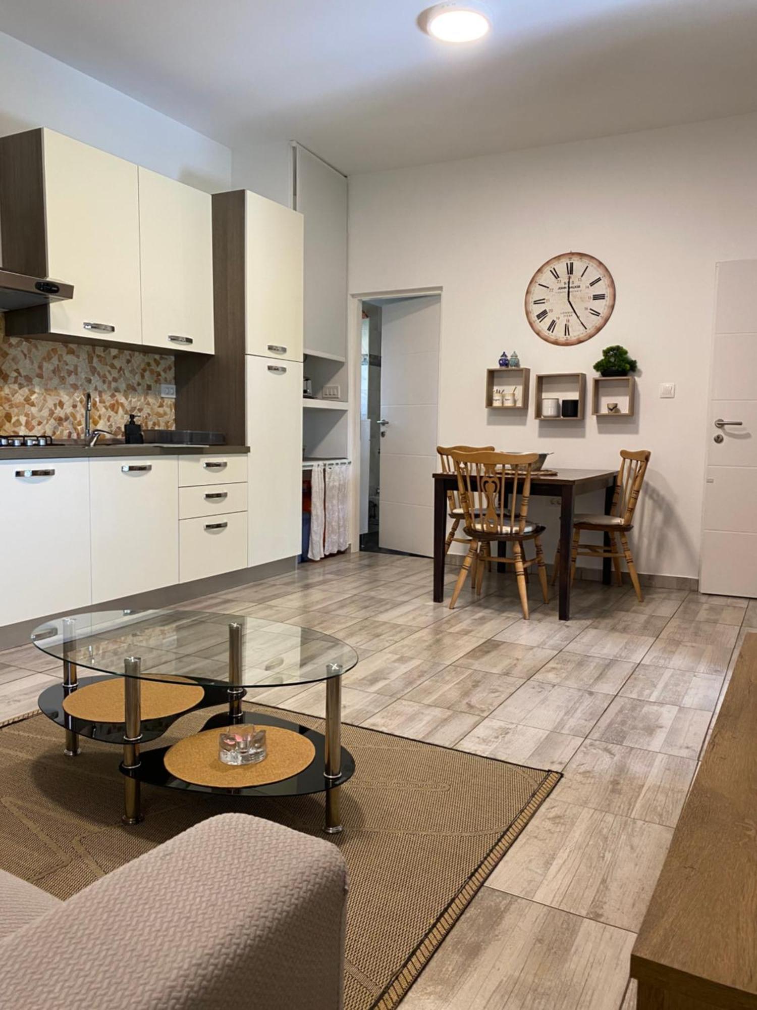 Apartman "Almond House 2" PUY Eksteriør bilde